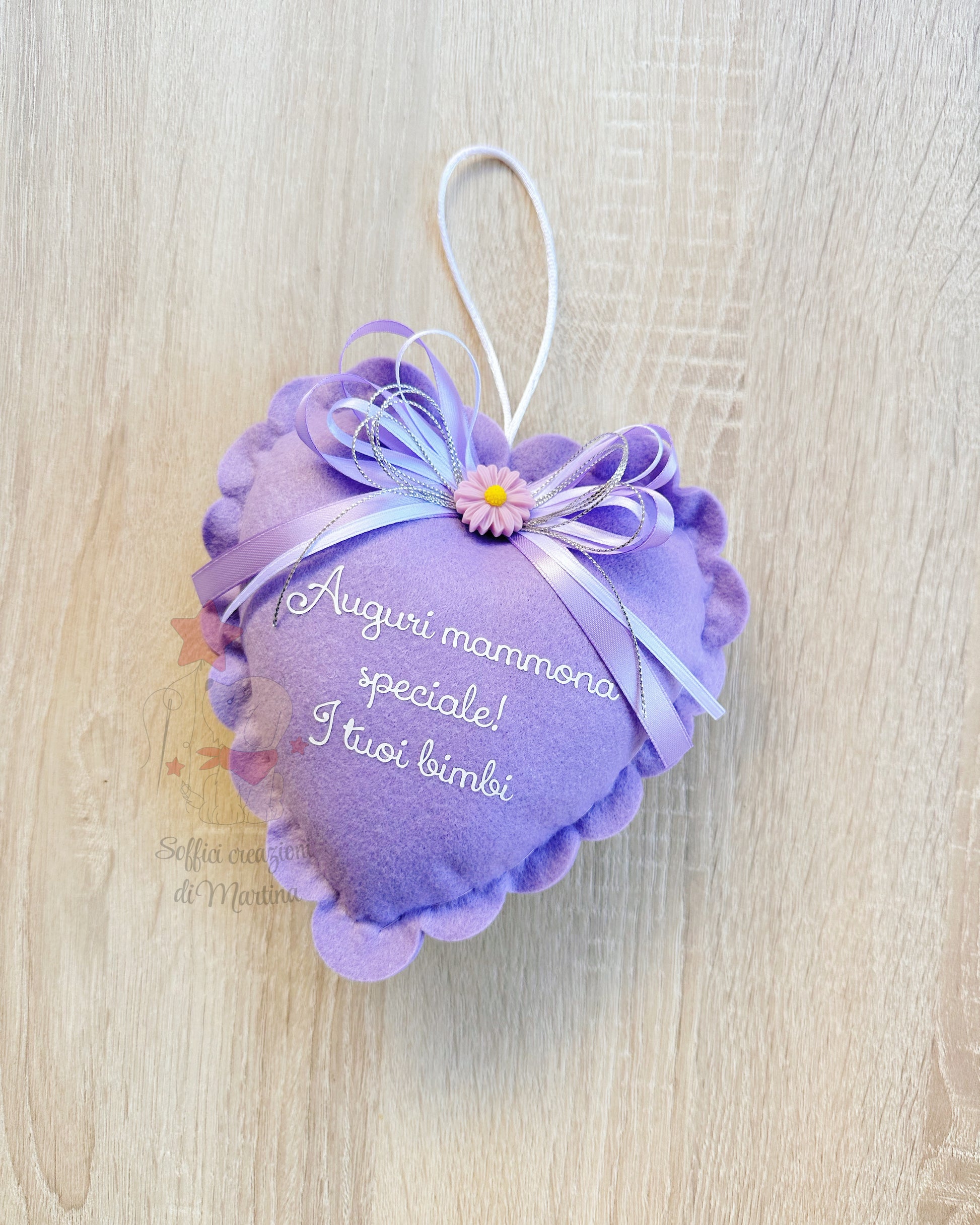 Cuore con dedica per la mamma in pannolenci 
