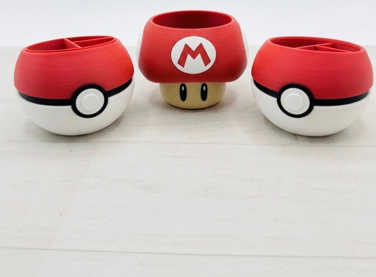 Porta penne organizer pokeball - fungo Mario