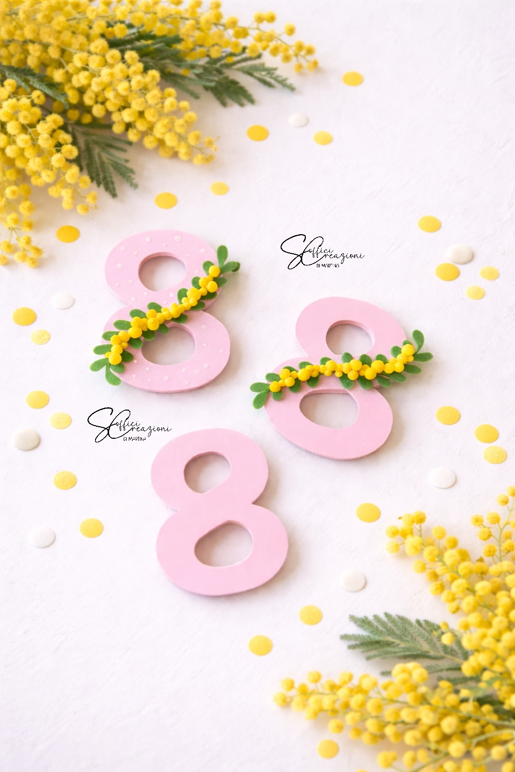Numero 8 con Mimosa – calamita per la Festa della Donna