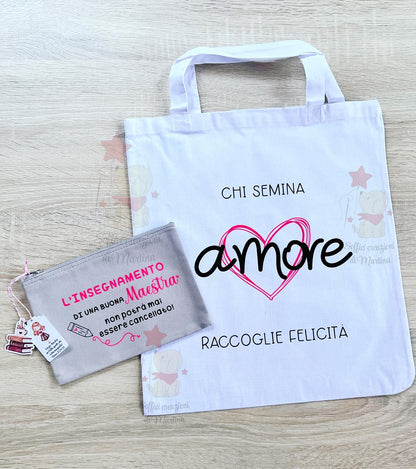 Shopper in tessuto con frase maestra 
